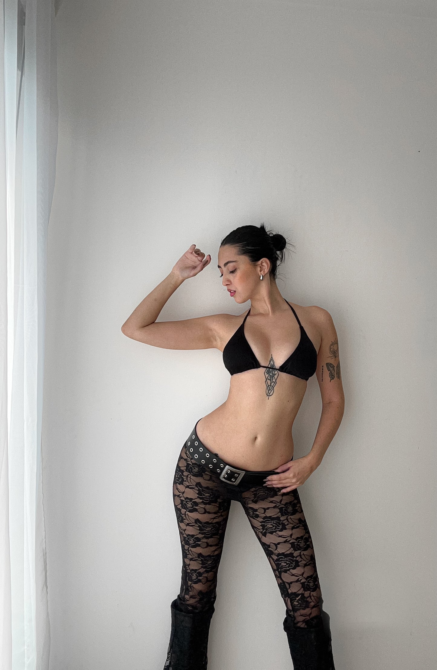 Pantalón encaje