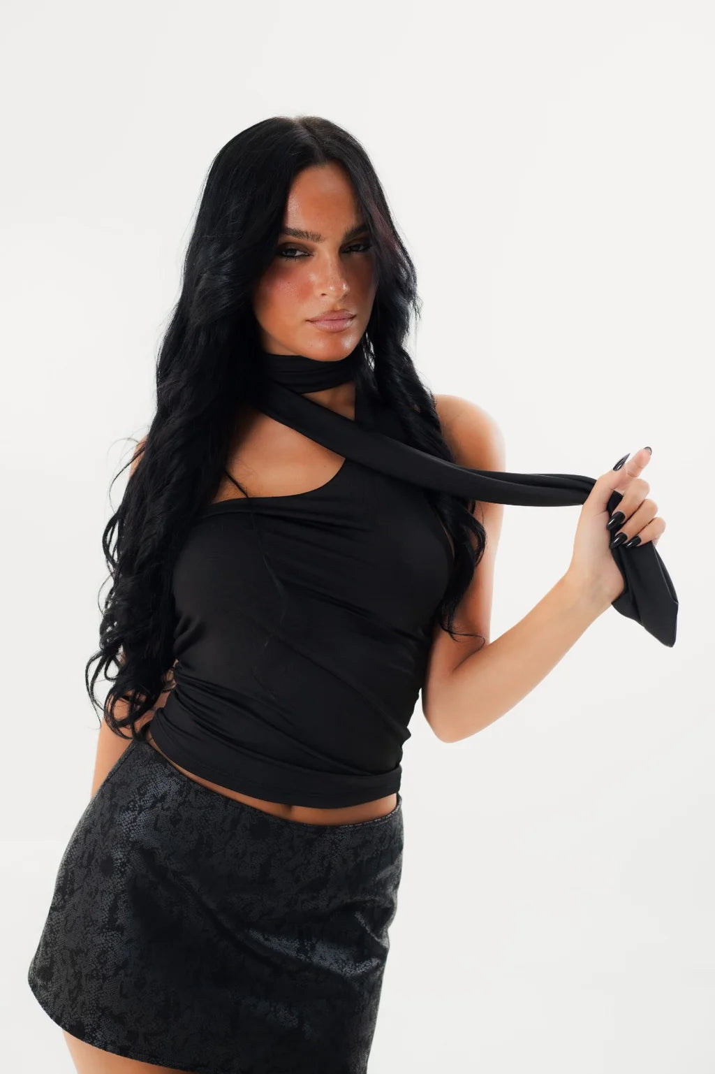 Top LASSO halter corbatero de microfibra